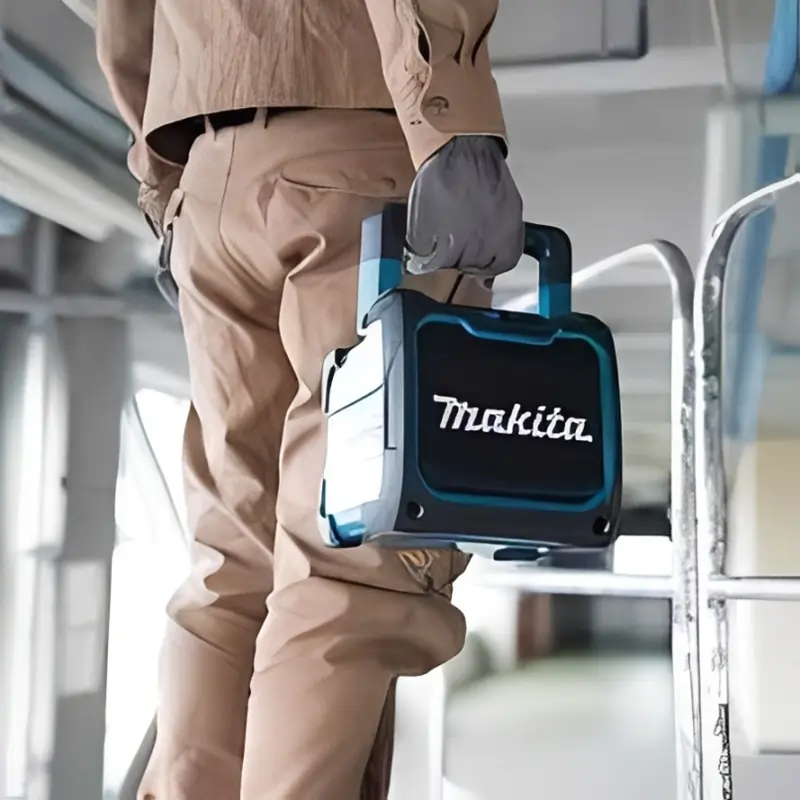Caixa de som Makita vale a pena para obra e lazer 3
