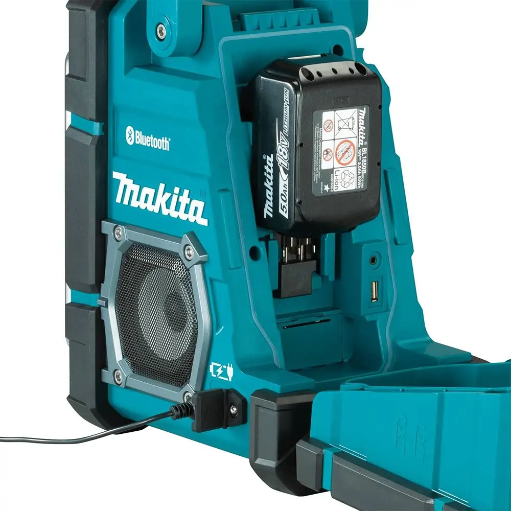 Caixa de som Makita XRM10 vale a pena 2